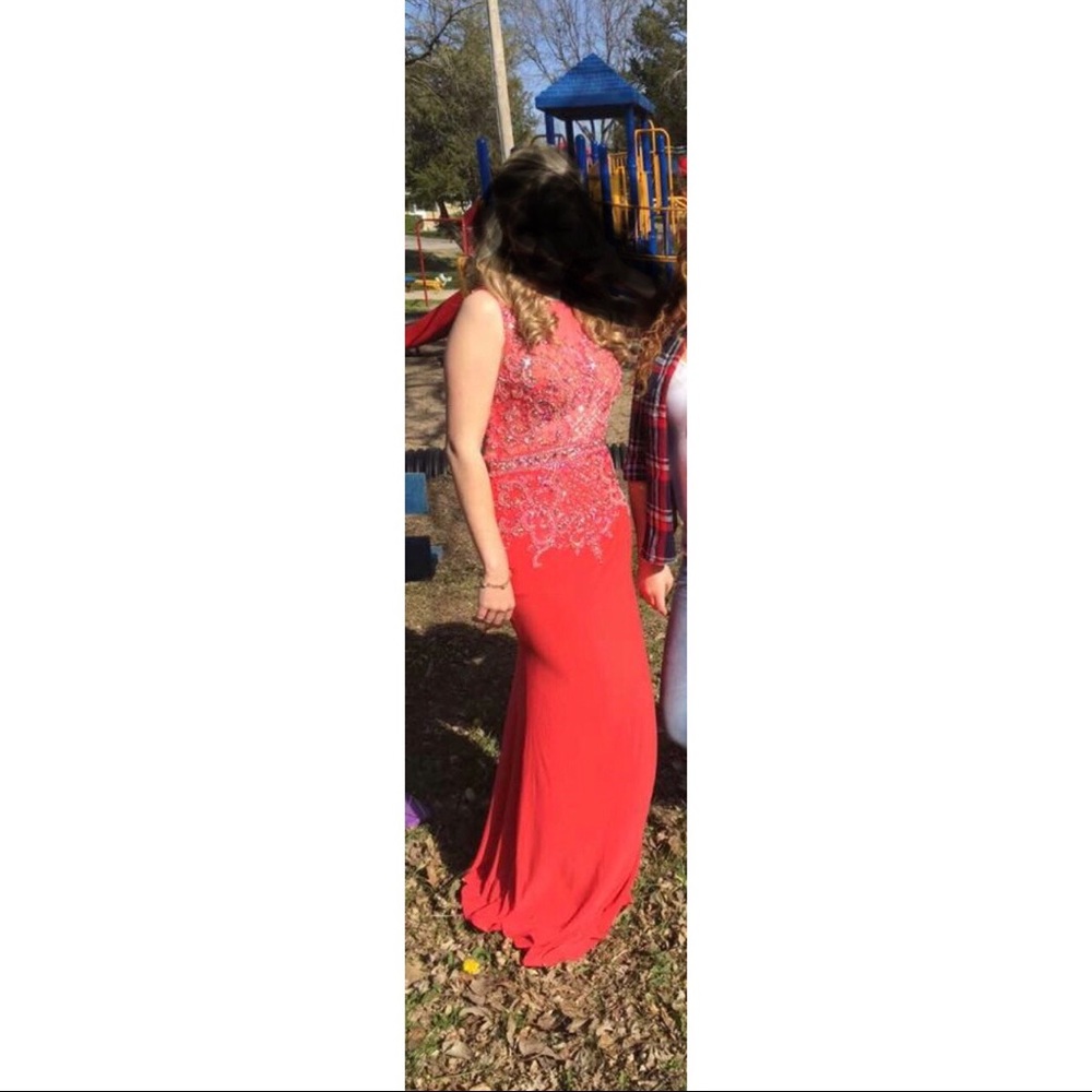 Stunning Prom Dress! - Picture 2 of 2